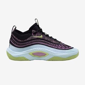 Nike Cosmic Unity 3